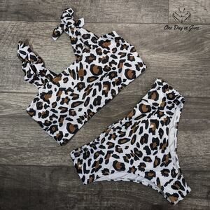 ODIJ Tie Shoulder Bikini Swimsuit Size L